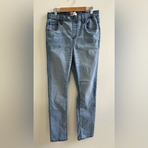 Levi's Men's Slim Taper Pull-On Jeans in Light Blue Size: XL 13-15 YRS